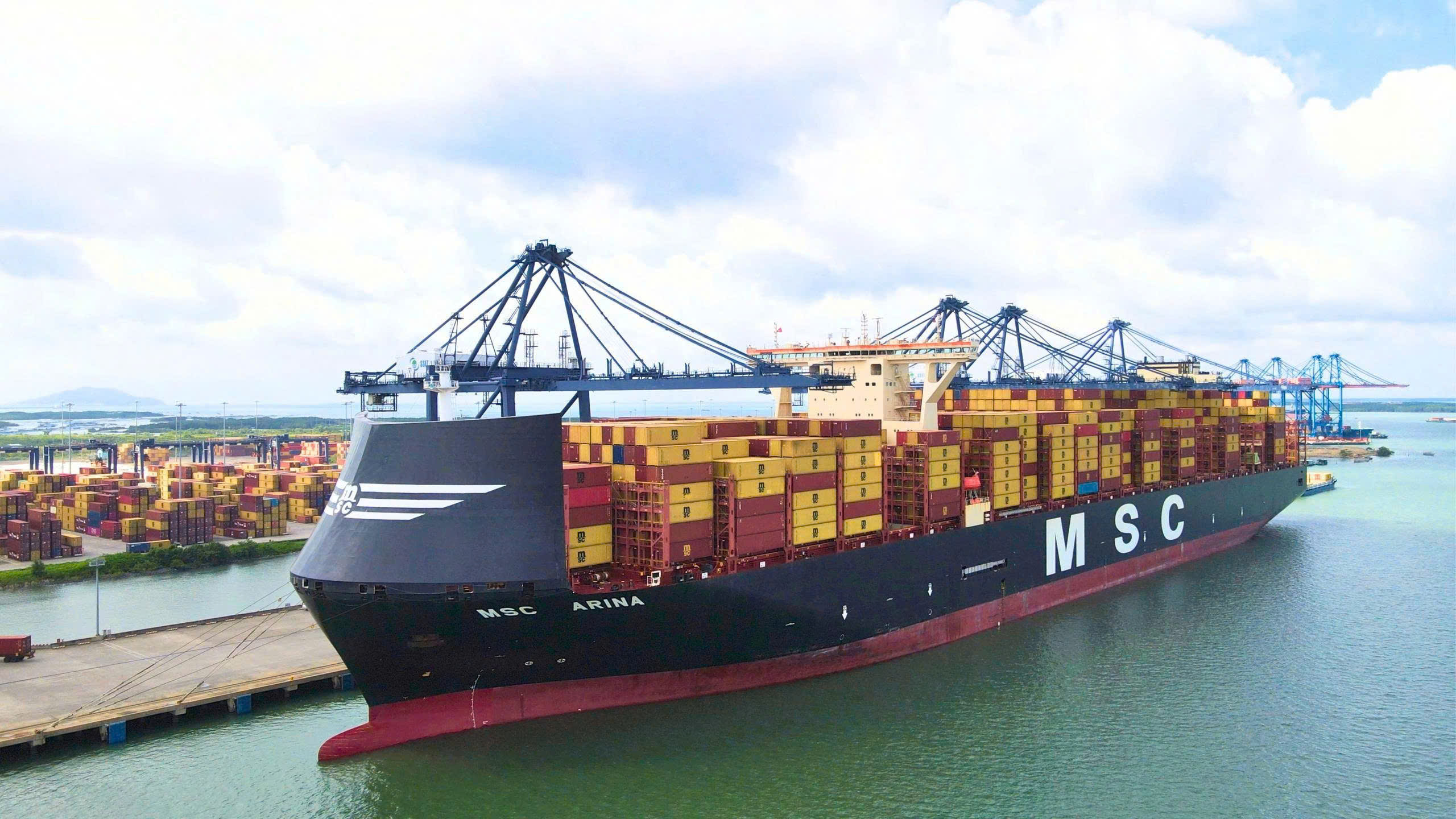 SSIT SETS NEW OPERATIONAL MILESTONE WITH NEARLY 10,000 TEUs HANDLED ON MSC ARINA